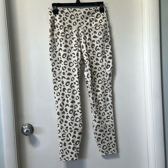 Gottex Pants - Gottex Animal print yoga pants, medium
